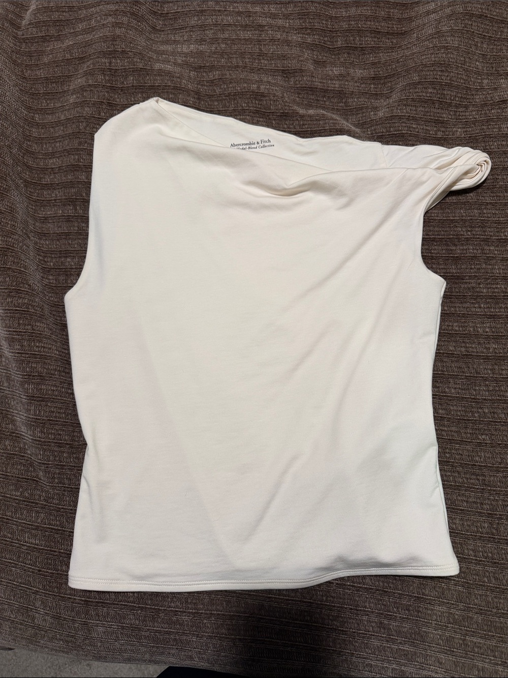 Abercrombie & Fitch Cream Asymmetric One-Shoulder Tank